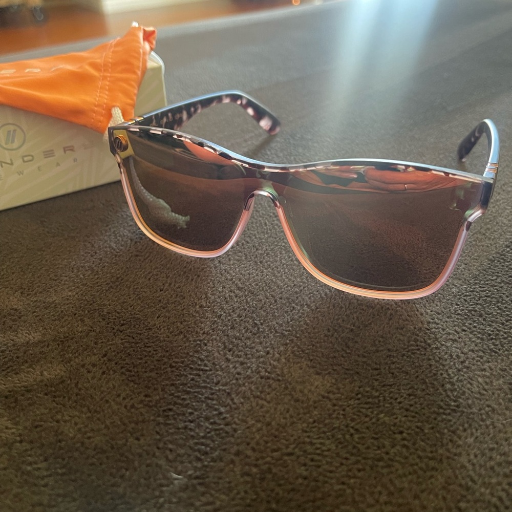 Blenders Lion Heart Sunglasses